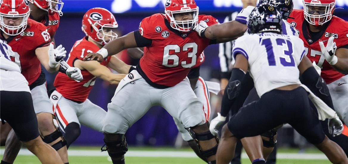 Georgia Bulldogs offensive lineman Sedrick Van Pran (63) against the TCU Horned Frogs during the CFP national championship game at SoFi Stadium. Mark J. Rebilas-USA TODAY Sports

                    