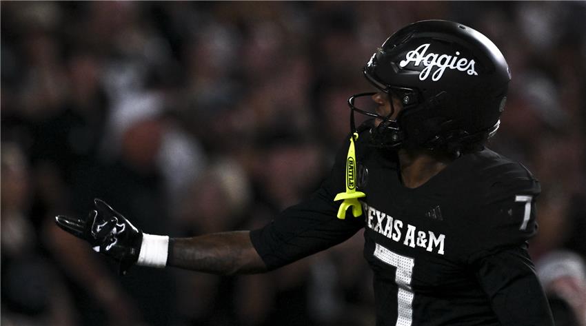 From Heisman Dark Horses to Draft Busts-Testing Your College Football Predictions with HotTakes